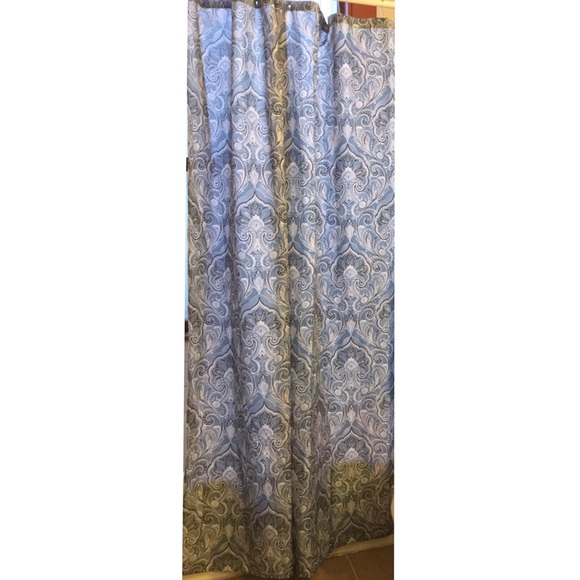 Patterned Shower Curtain - Picture 4 of 4